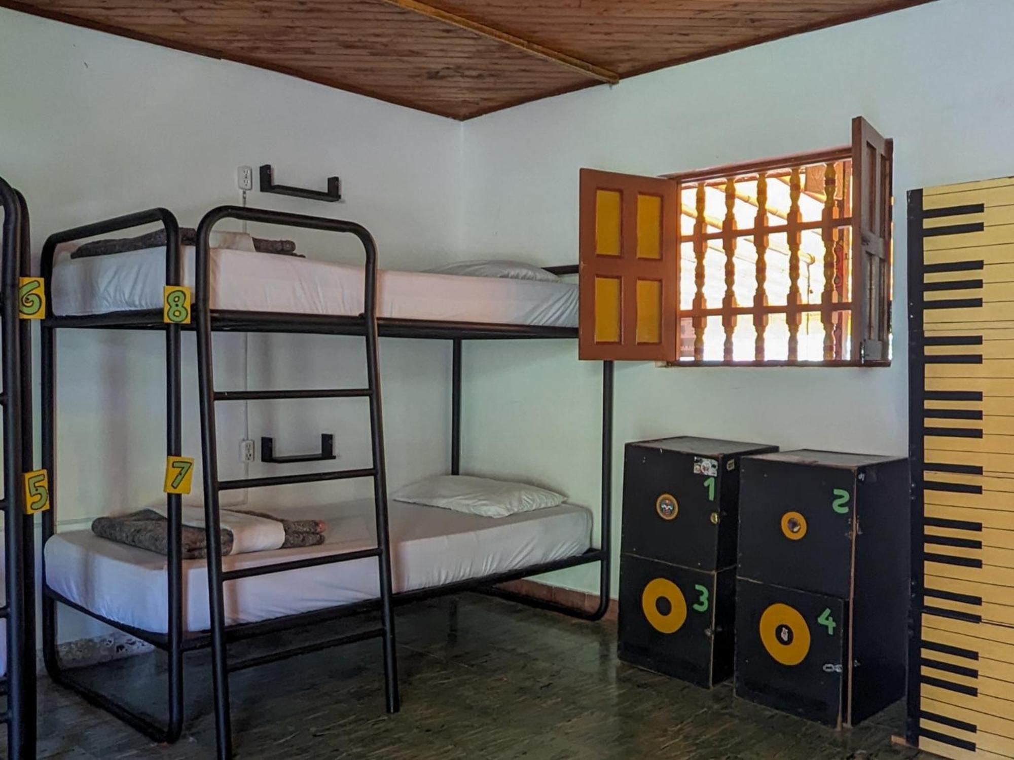 Casa Kayam Art Hostel Coliving Coworking Guatapé Oda fotoğraf