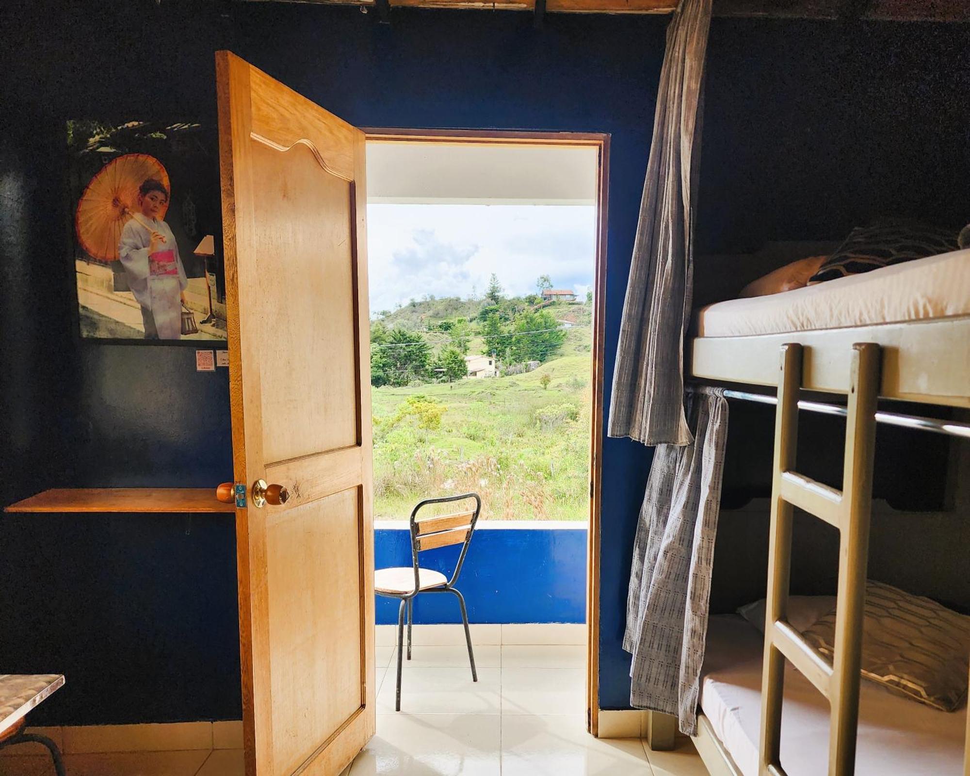 Casa Kayam Art Hostel Coliving Coworking Guatapé Oda fotoğraf